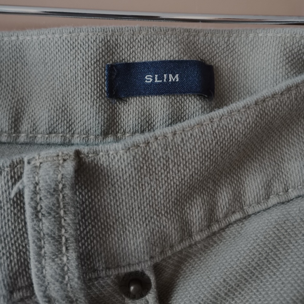 J. Crew Factory Slim-fit comfort jean (31/32) - Picture 6 of 13